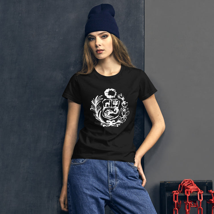 Escudo del Perú - Peruvian T-shirt in USA